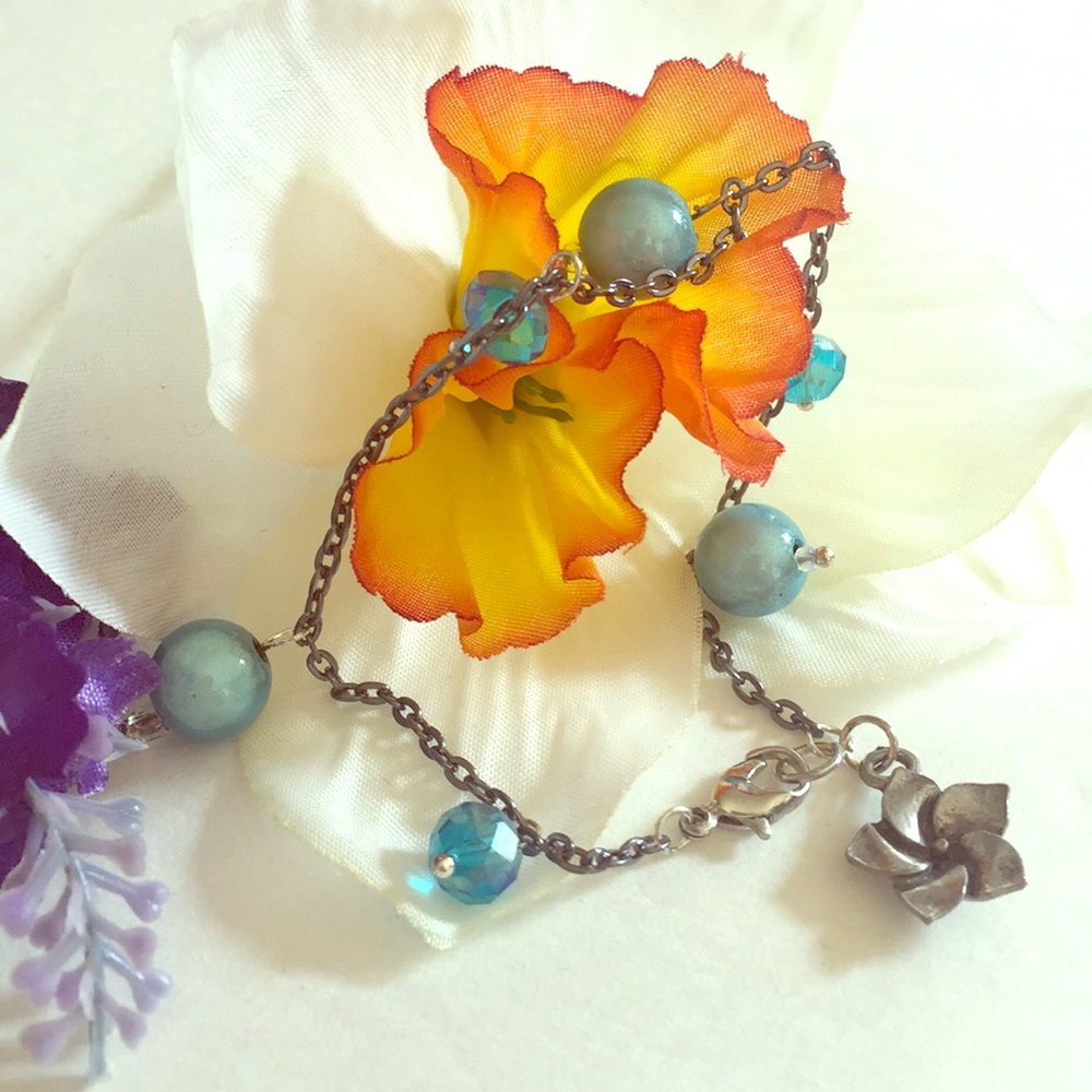 Bracelet handmade.